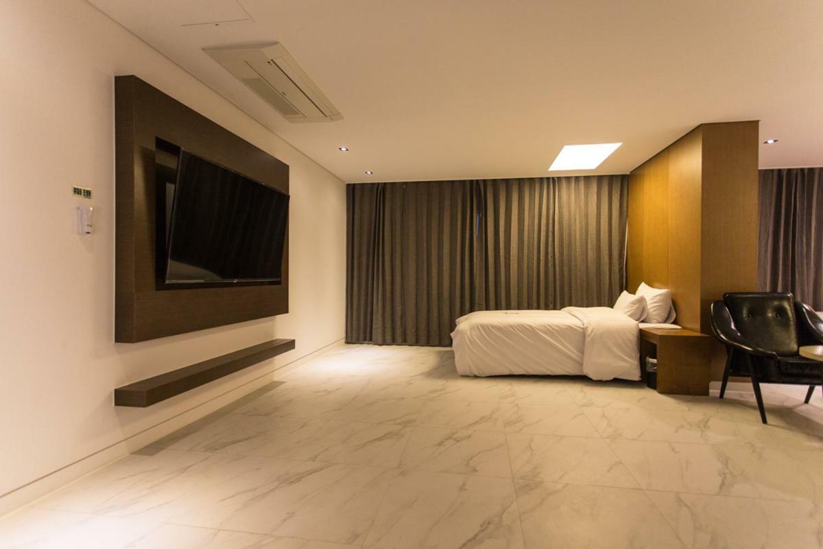 ג'אונג'ו The City Hotel מראה חיצוני תמונה